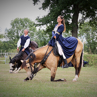 en-cavale-animation-equestre-journees-artisanales-angles-sur-l-anglin-2024